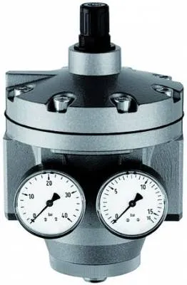 Regulator presiune cu 2 manometre pentru presiune de intrare/iesire