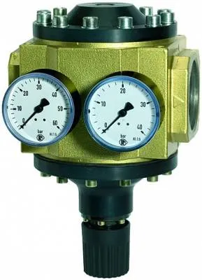Regulator presiune cu 2 manometre pentru presiunea de intrare/iesire