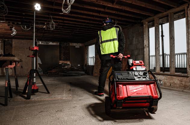 Sursa de alimentare ROLL-ON 7200 / 3600 W 2.5 kWh - Milwaukee IRPSUOP2500