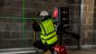 Nivela laser cu 2 planuri cu fascicul verde, cu baterii alcaline - Milwaukee CLL-C