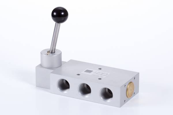 Distribuitor 5/2 actionare cu maneta - cu retinere, G 3/4, 6000 l/min