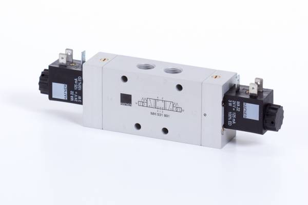 Distribuitor 5/3 electric, centru presurizat tip MH