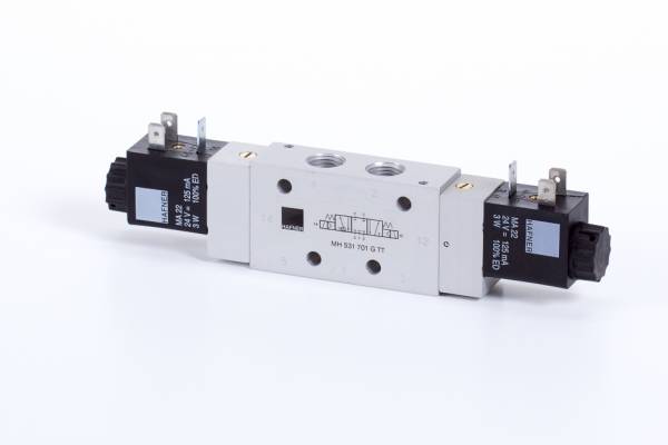 Distribuitor 5/3 electric, centru inchis - temperaturi scazute