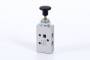 Distribuitor 5/2 cu buton incorporat - montaj in panou, G 1/8, cu retinere