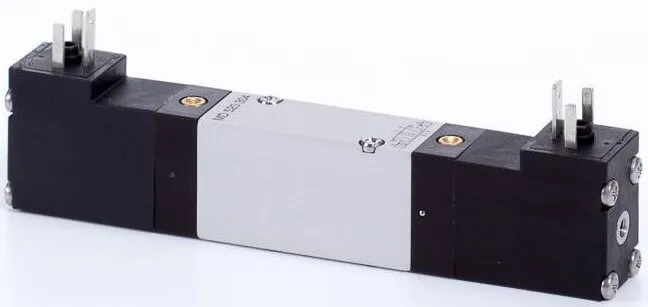 Distribuitor 5/2 electric, bistabil, montaj placa, tip MD, porturi placa