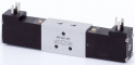 Distribuitor 5/3 electric, centru presurizat tip MD