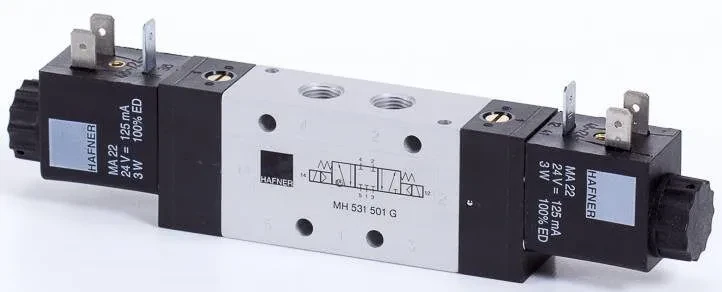 Distribuitor 5/3 electric, centru inchis, montaj in linie - pe placa
