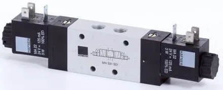 Distribuitor 5/3 electric, centru exhaustat tip MH