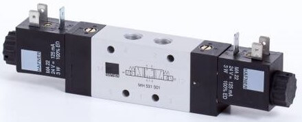 Distribuitor 5/3 electric, centru presurizat tip MH