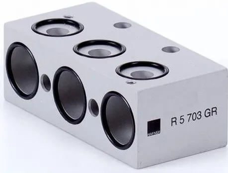 Sistem modular de placi pentru distribuitoare 5/2 si 5/3, tip R-5-703 G