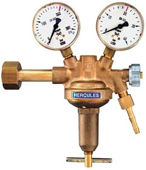 Regulator de presiune pentru butelie, 300 bar, gaz combustibil, 0-10 bar